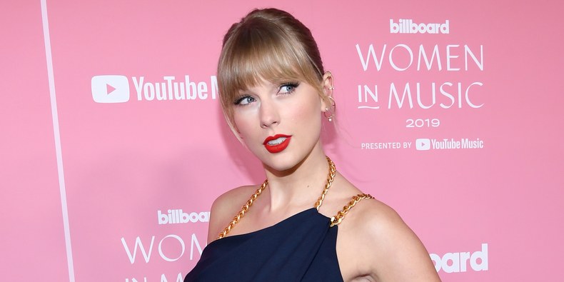 Taylor Swift Blasts Scooter Braun During Billboard Woman of the Decade Speech - pitchfork.com - county Swift