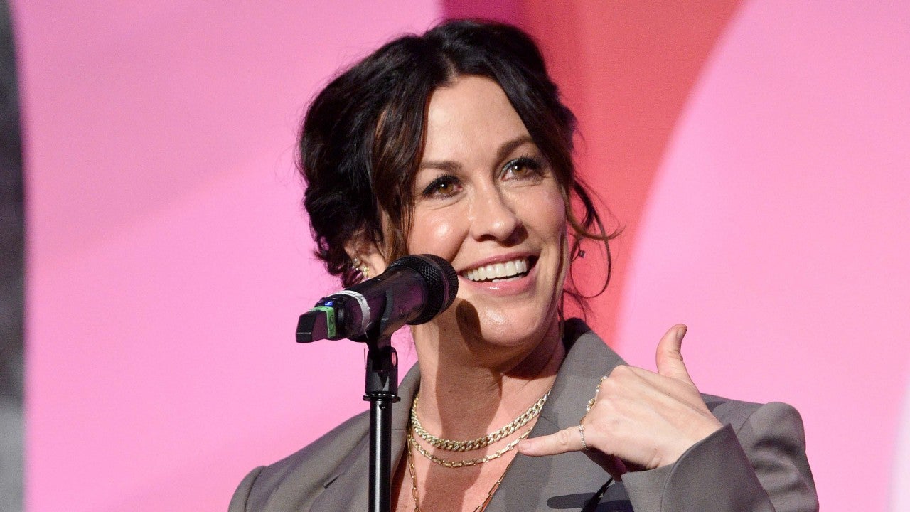 Alanis Morissette Reveals Plans for a One-Person Show About 'All the Characters in My Life' (Exclusive) - www.etonline.com
