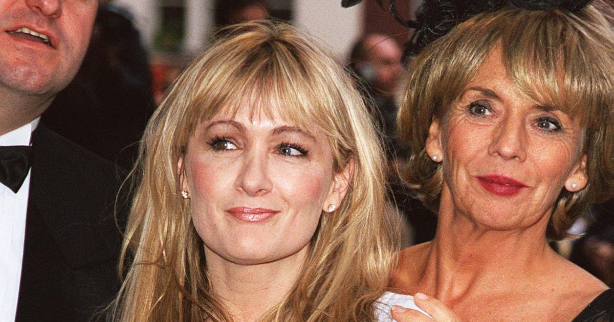 'Years after Caroline Aherne's death I still can't delete her number from my phone' - www.irishmirror.ie