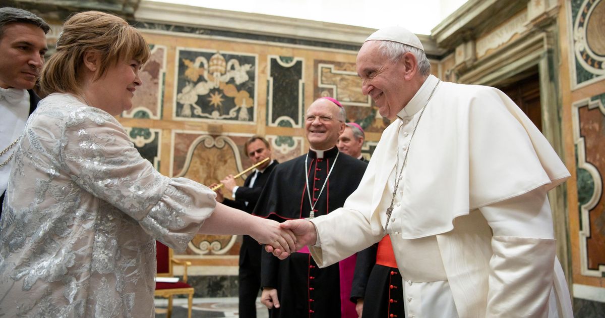 Susan Boyle 'had to pinch herself' after meeting Pope Francis at Christmas Concert - www.irishmirror.ie - Rome - Vatican - city Vatican