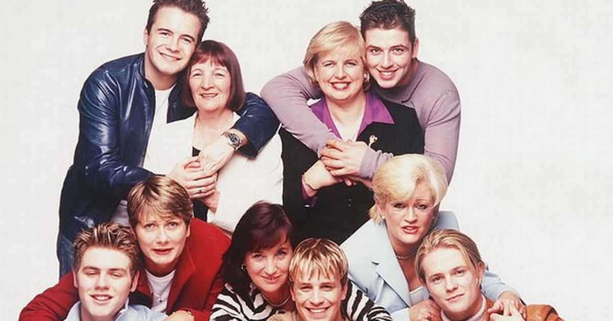 Shane Filan's mum Mae dies: Fans pay tribute to Westlife's biggest fan - www.irishmirror.ie - Ireland