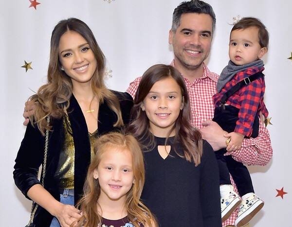 Jessica Alba Makes Rare Appearance With Her 3 Kids and Cash Warren - www.eonline.com - Los Angeles