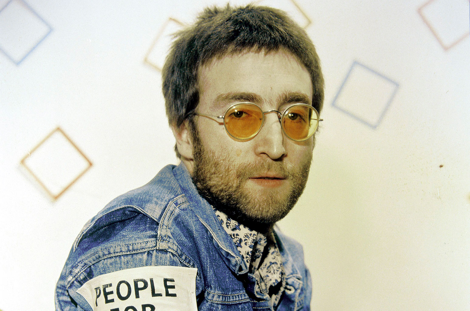 This Is How Much a Pair of John Lennon's Sunglasses Sold For at Auction - www.billboard.com - London