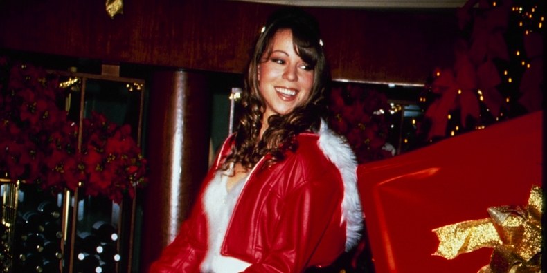 Mariah Carey’s “All I Want for Christmas Is You” Reaches No. 1—25 Years After It Came Out - pitchfork.com