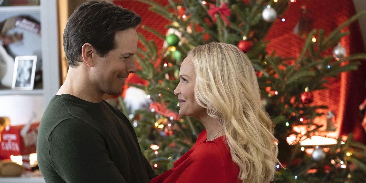 How to Watch Hallmark Christmas Movies All Season Long - www.cosmopolitan.com