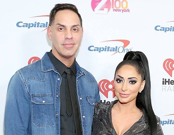 Jersey Shore's Angelina Pivarnick Promises New Holiday Traditions as a Newlywed - www.eonline.com - Santa - Jersey