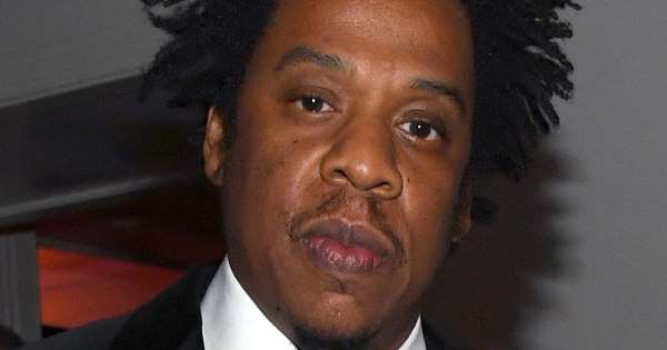 JAY-Z snatches man’s phone after he tries to film Beyonce dancing - www.msn.com - Los Angeles