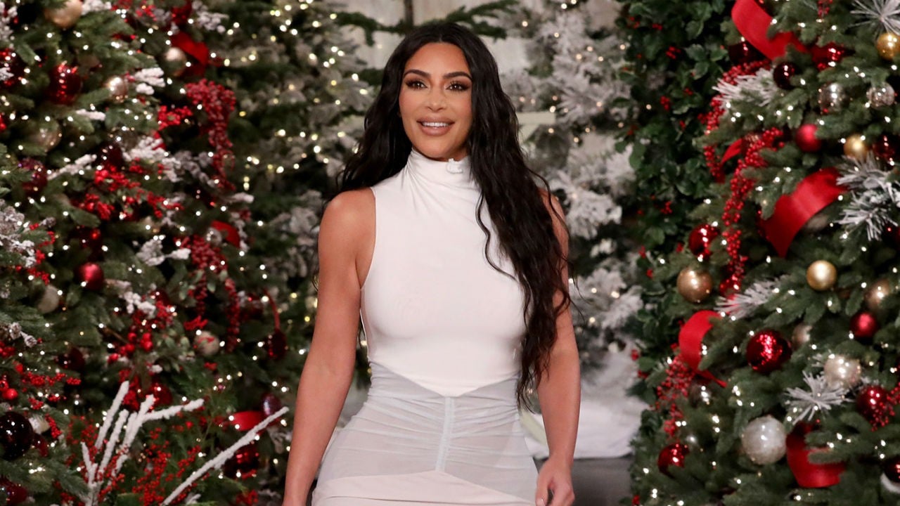 Kim Kardashian Reveals North West Was Photoshopped Into Family Christmas Card - www.etonline.com