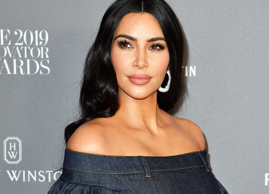 Kim Kardashian confirms she photoshopped North into family Christmas card - evoke.ie