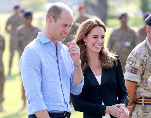 Watch Kate Middleton Awkwardly Shrug Off Prince William’s PDA - www.eonline.com - Britain