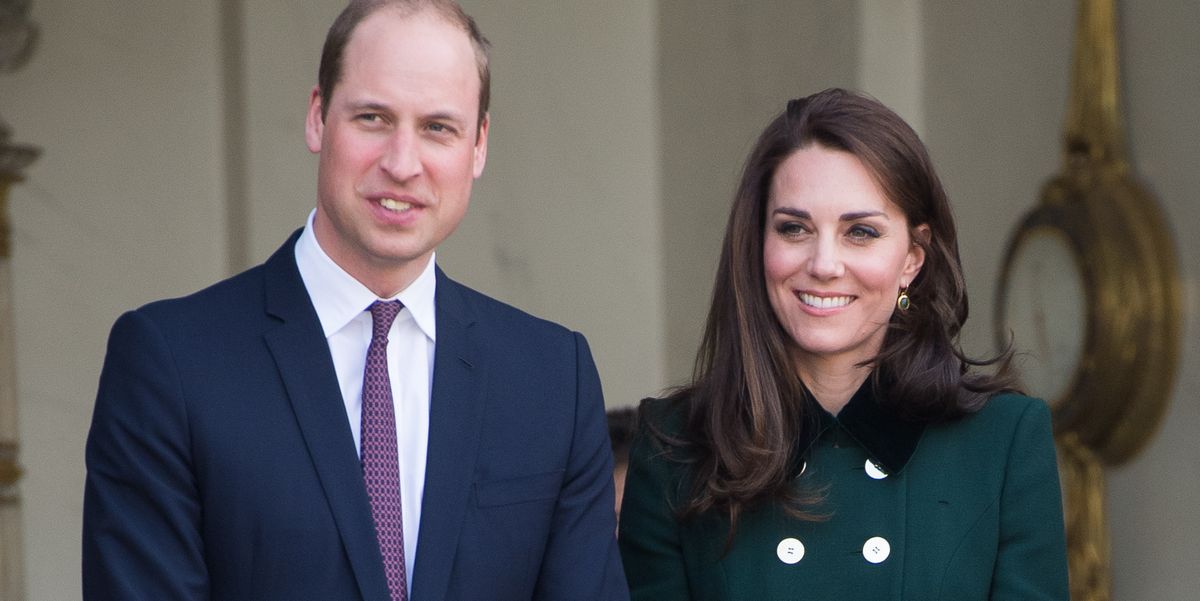 Kate Middleton Fully Meant to Shrug Off Prince William's Hand in that Awk PDA Moment - www.cosmopolitan.com - Britain