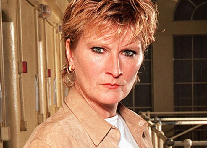 Fans dying as EastEnders’ Shirley Carter spotted playing DIFFERENT character in 90s episode - evoke.ie - Indiana - county Carter