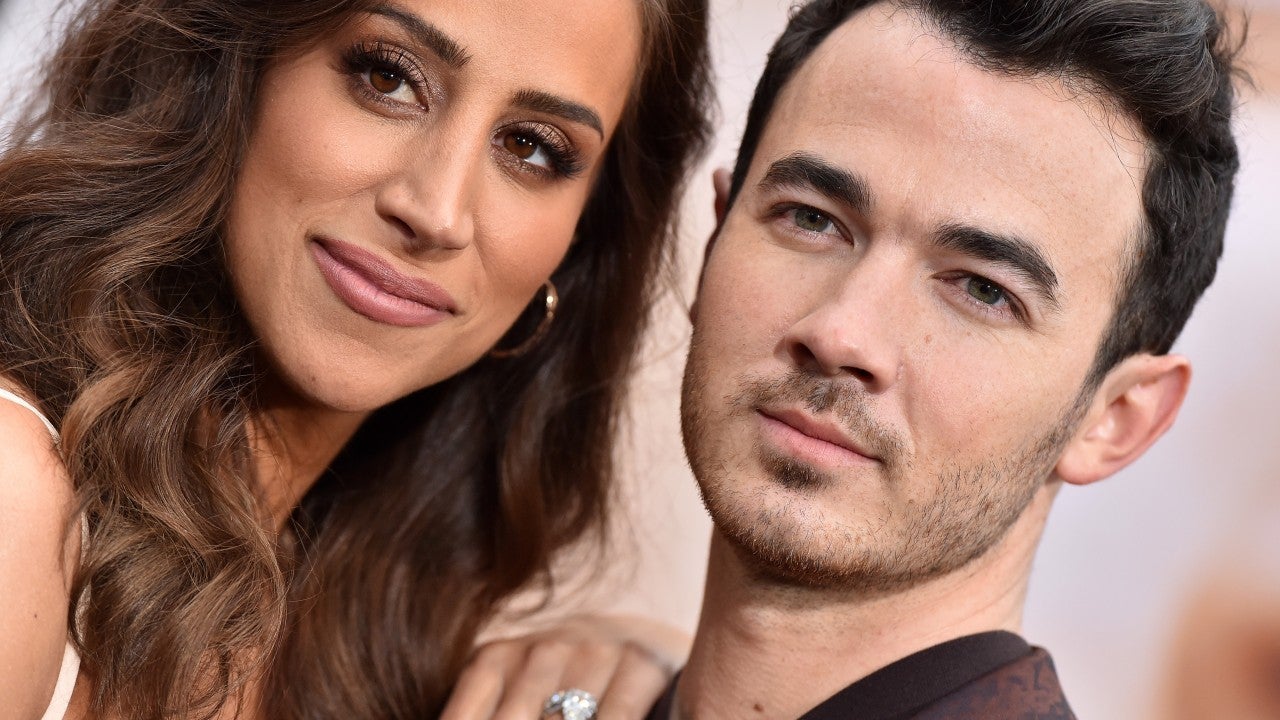 Kevin Jonas Celebrates 10-Year Anniversary With Wife Danielle With Never-Before-Seen Wedding Pics - www.etonline.com
