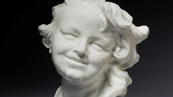 Victoria &amp; Albert Museum now home to porcelain sculpture found at flea market - www.breakingnews.ie - Britain - France