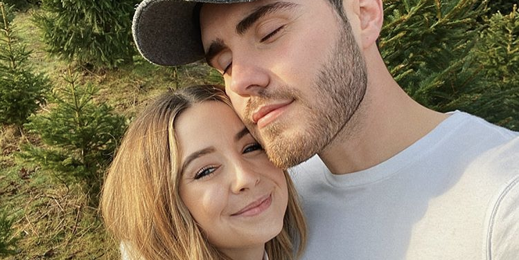 YouTubers Zoe Sugg and Alfie Deyes apologise and take down vlog after joking about domestic violence - www.digitalspy.com