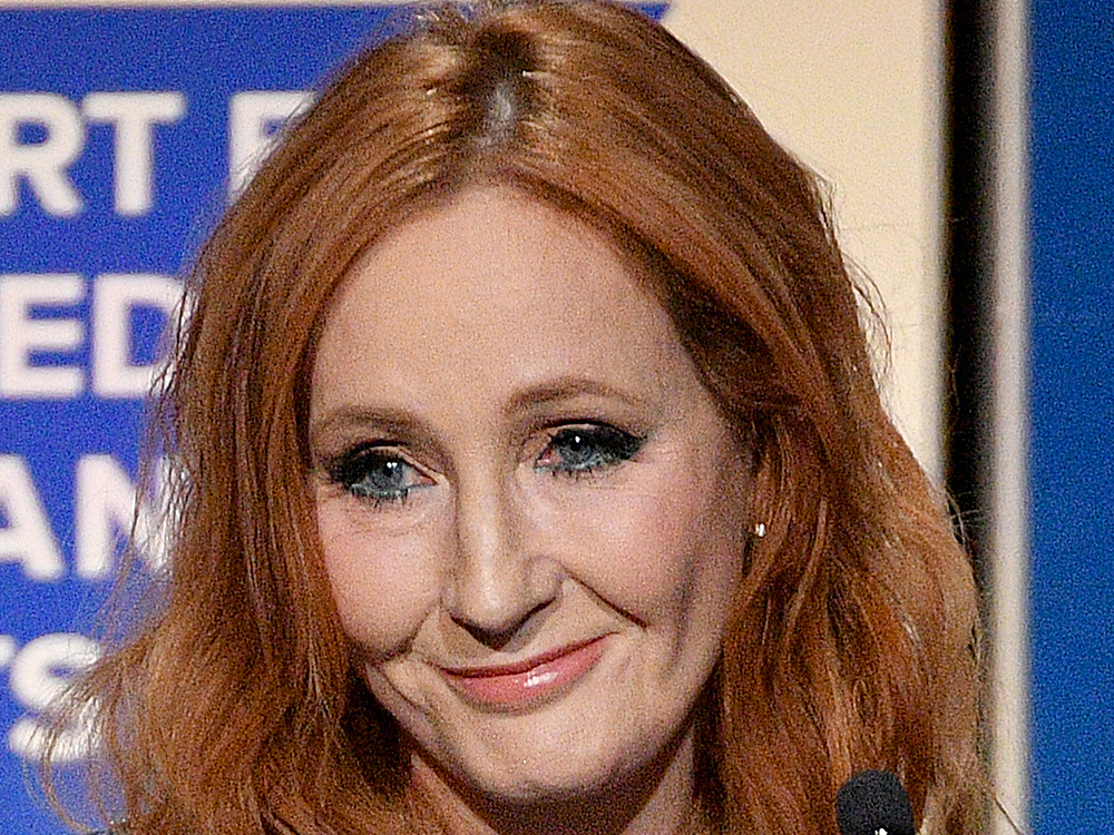 J.K. Rowling accused of transphobia over Twitter post - torontosun.com
