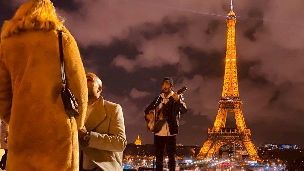 'From the bushes of Blackrock...to the bright lights of Paris': Simon Zebo proposes to long-term girlfriend - www.breakingnews.ie