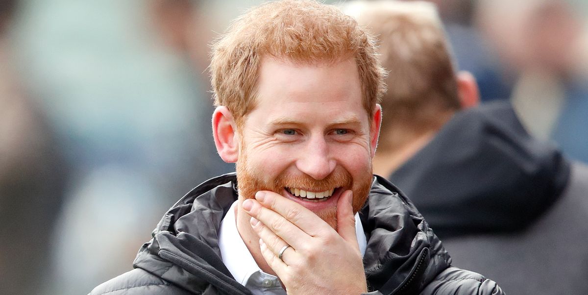 Prince Harry Dressed as Santa Claus and Went Viral - www.elle.com - city Santa Claus