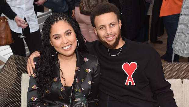 Steph &amp; Ayesha Curry Get Into The Holiday Spirit By Dressing As The Grinch &amp; Cindy Lou Who - hollywoodlife.com