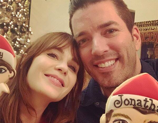 Zooey Deschanel and Jonathan Scott Celebrate the Holidays With Christmas Cookie Clones - www.eonline.com - Santa