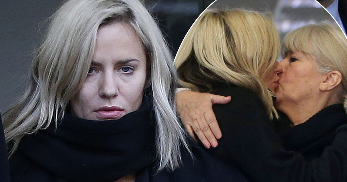Caroline Flack kisses her mum as she leaves court after pleading not guilty to 'horror movie' assault - www.ok.co.uk