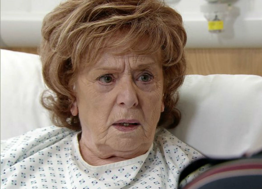 The bizarre theory Corrie fans have about Rita Tanner’s death storyline - evoke.ie