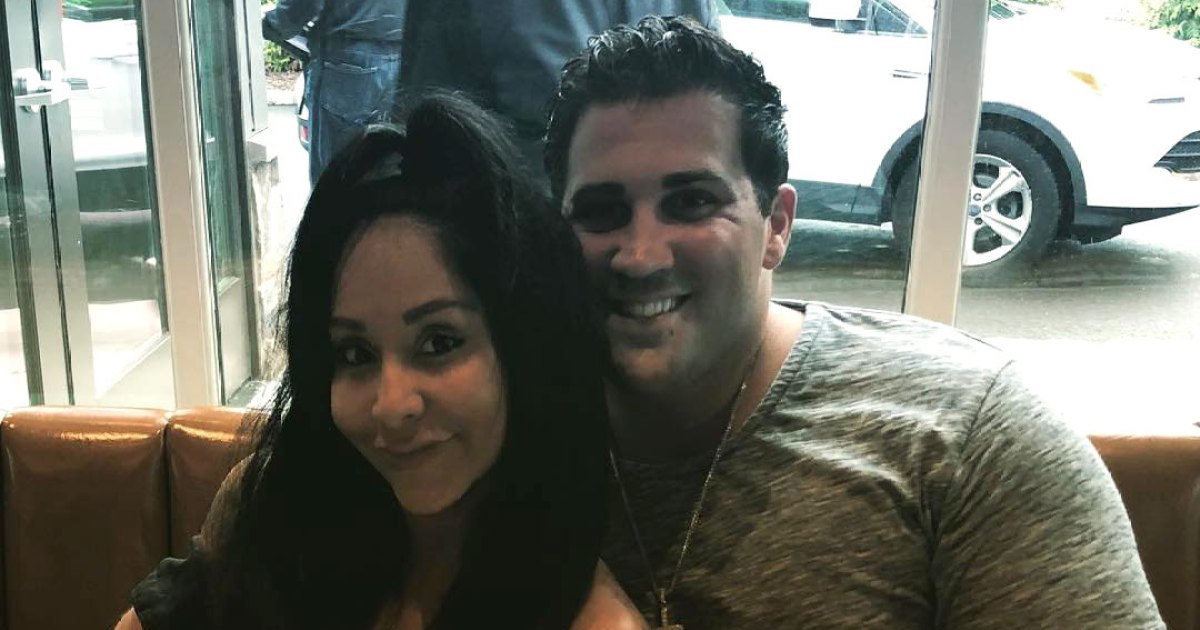 Snooki Cooks Christmas Eve Dinner With Husband Jionni LaValle After Leaving ‘Jersey Shore: Family Vacation’ - www.usmagazine.com - Jersey