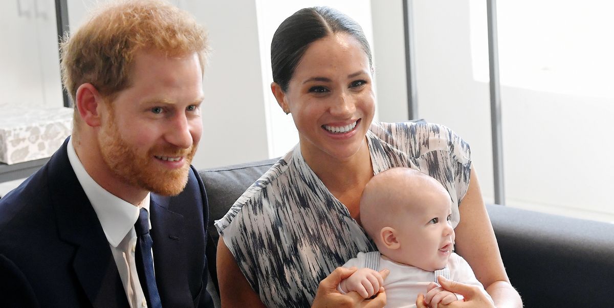 Meghan Markle and Prince Harry Share New Archie Photo in Holiday Card - www.elle.com