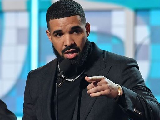 'I CAN'T FIX IT': Drake, Kanye no longer friends - torontosun.com