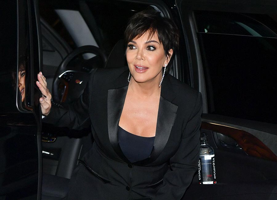 WATCH: Kris Jenner is every mom at Christmas who can’t work her new phone - evoke.ie