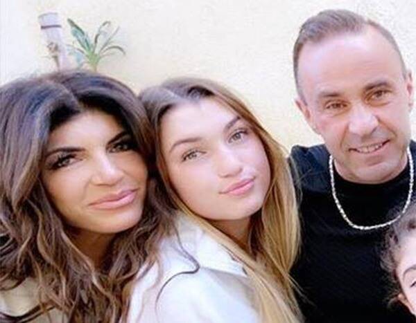 Joe Giudice Shares Photos With Teresa and Daughters in Italy and Reveals New Year's Resolution - www.eonline.com - Italy - New Jersey