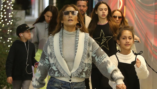 Jennifer Lopez Holds Hands With Daughter Emme, 11, While Shopping With Fiance Alex Rodriguez - hollywoodlife.com - Los Angeles