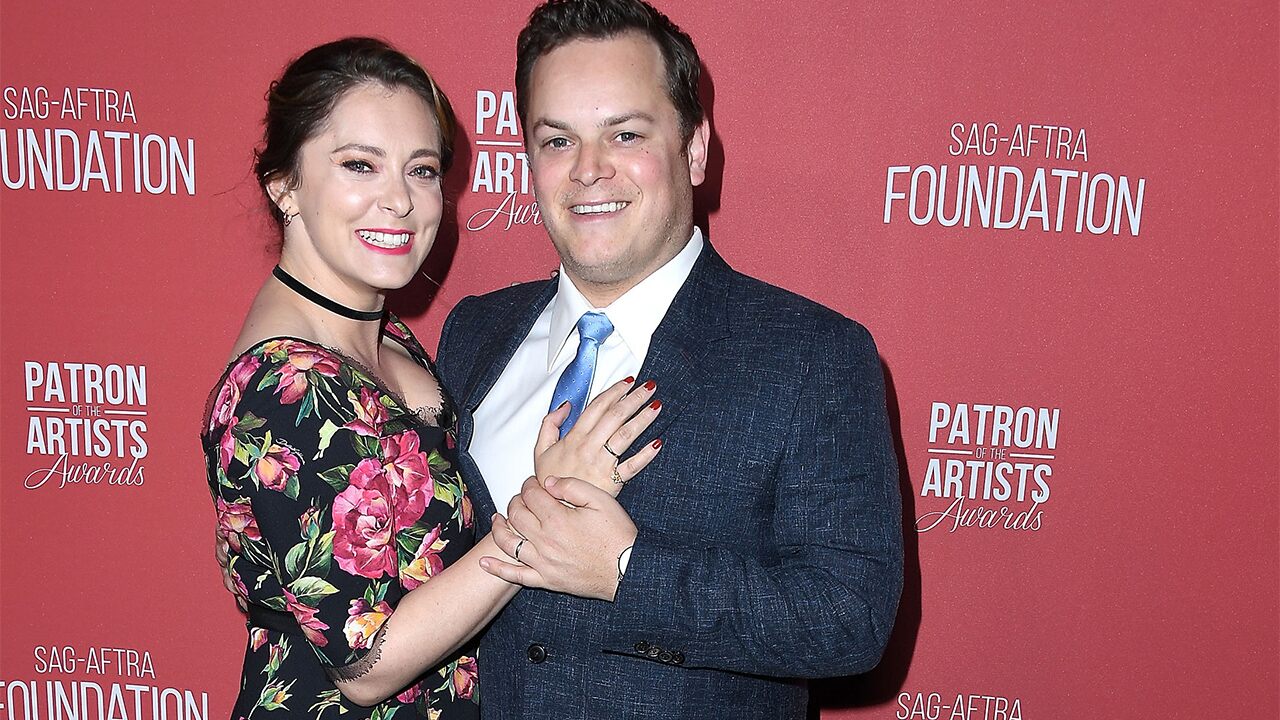 Pregnant Rachel Bloom and husband Dan Gregor taken in by California couple after getting 'stranded' in storm - www.foxnews.com - California - city Bakersfield