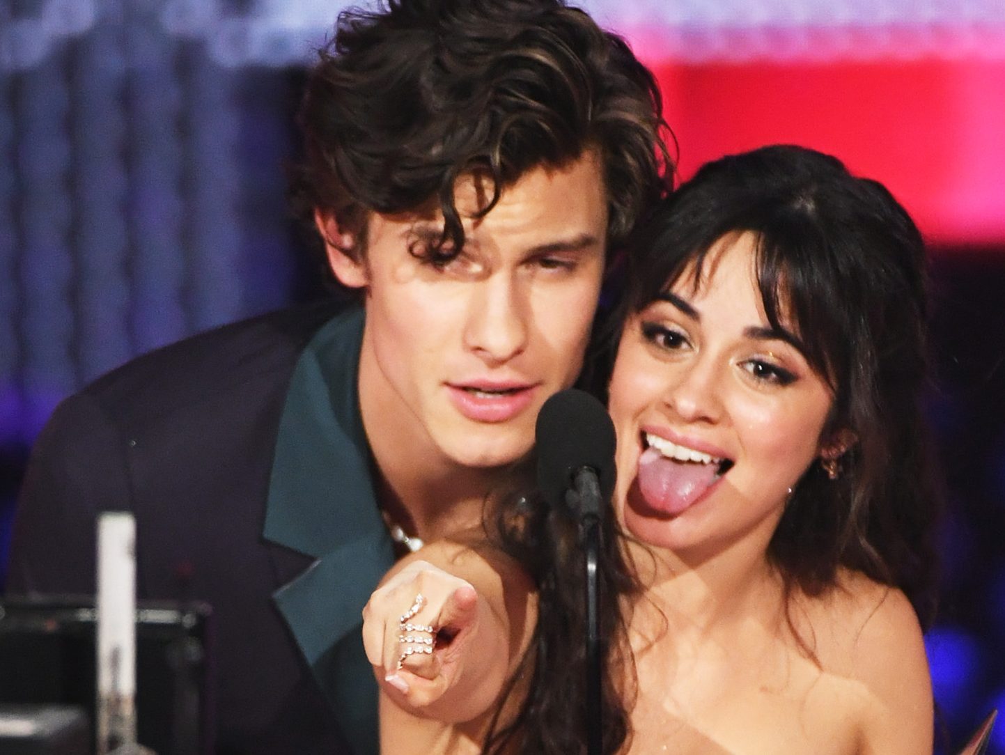 Camila Cabello and Shawn Mendes pack on the PDA in Toronto - torontosun.com - Jamaica