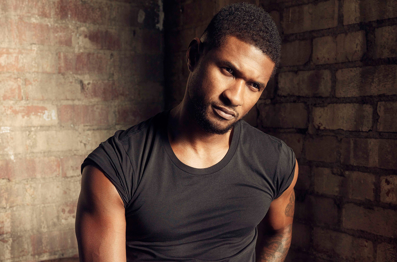 Usher Talks Working With Ella Mai, Ringing In 'New Year's Rockin' Eve' &amp; 2020 Album: 'Stay Tuned' - www.billboard.com - New Orleans
