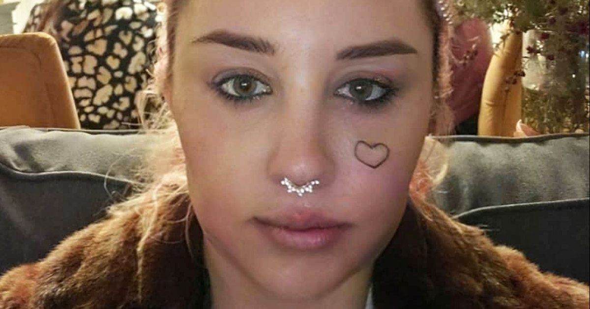 Amanda Bynes Posts NYE Instagram Selfie Featuring What Could Be a Heart-Shaped Tattoo on Her Face - www.usmagazine.com