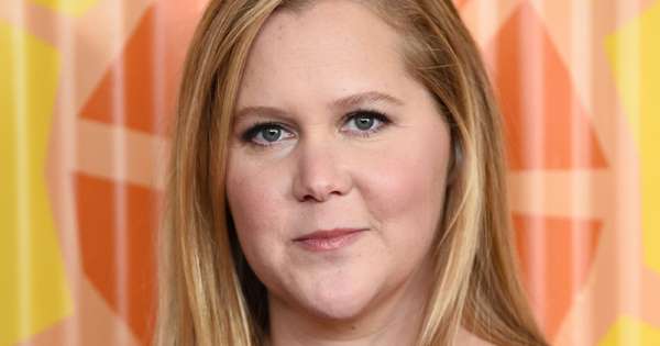 Amy Schumer Jokes About Stepping Down from 'Royal Duties' After Meghan and Harry's Bombshell Decision - www.msn.com