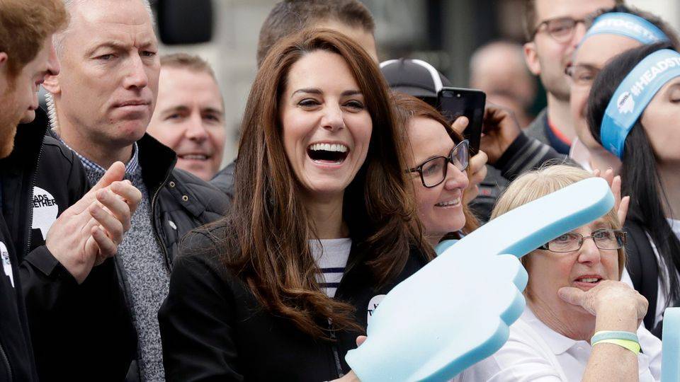 All The Times Kate Middleton Made Boring Everyday Activities Look Really, Really Exciting - graziadaily.co.uk