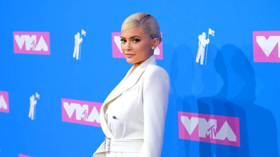 After That Social Media Controversy, Kylie Jenner Has Apparently Donated $1Million To The Australian Bushfire Relief - graziadaily.co.uk - Australia