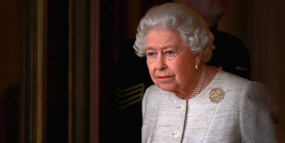The Queen Just Called an Emergency Meeting With the Whole Family - www.marieclaire.com