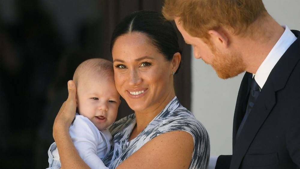 Meghan Markle and Prince Harry Left Baby Archie in Canada During Drama, Source Says - www.etonline.com - London - Canada