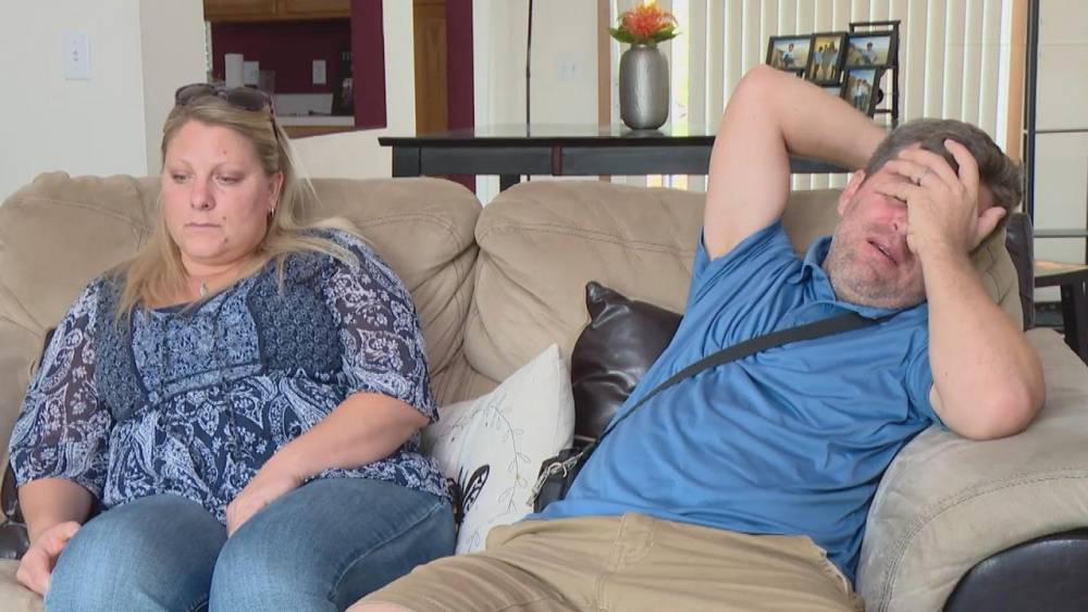 '90 Day Fiance': Anna and Mursel Break Down During Emotional Talk Over Ending Engagement (Exclusive) - www.etonline.com - USA