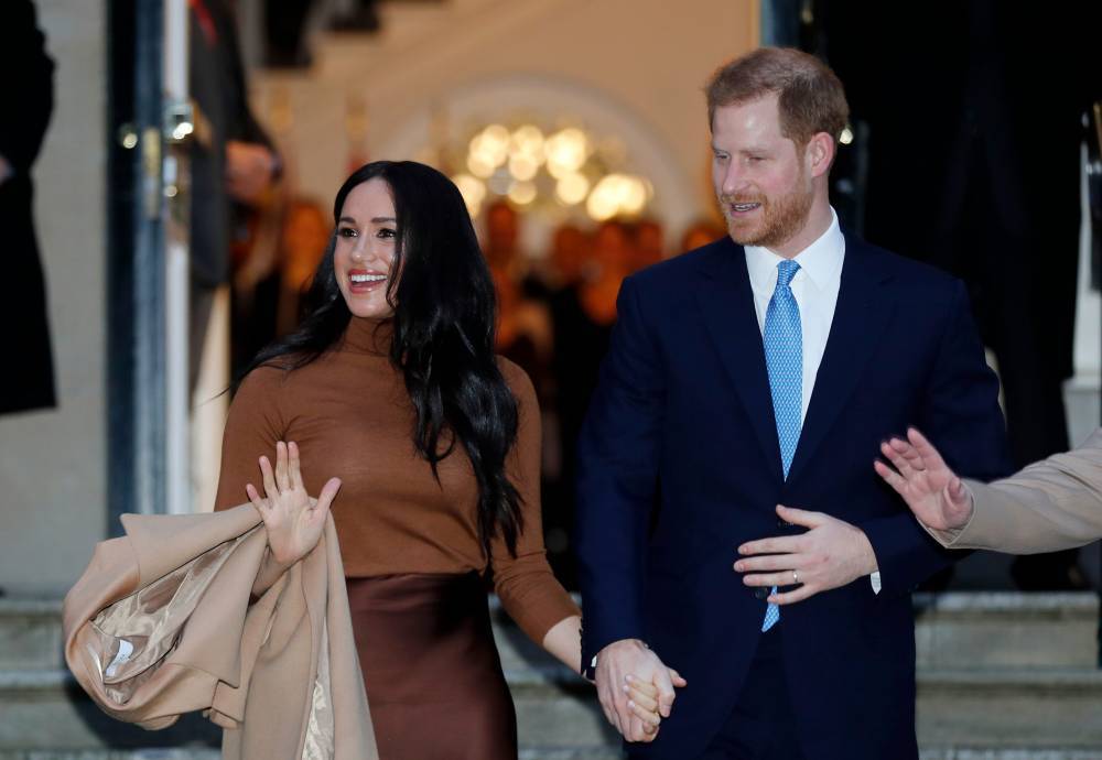 Team Meghan and Harry, or Team Royals? Celebs rally behind 'Megxit' as opponents slam couple - www.foxnews.com
