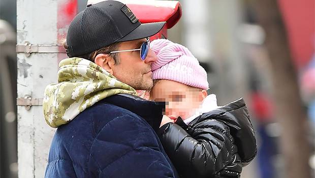 Bradley Cooper Is A Doting Dad While Carrying Tired Daughter Lea, 2, During NYC Stroll — Pic - hollywoodlife.com - New York - Manhattan - county Lea