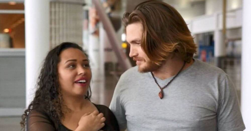 90 Day Fiance’s Tania Maduro and Syngin Colchester Argue Over Their Future: ‘Are You Just Too Young for Me’ - www.usmagazine.com - South Africa