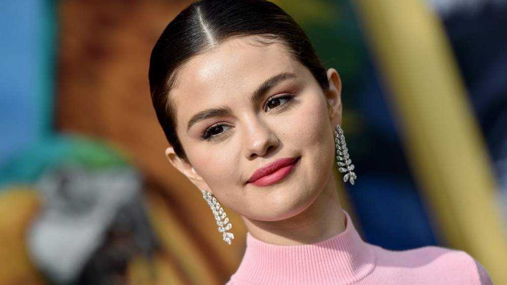 Selena Gomez on Why She's Being 'Transparent' on Her New Album 'Rare' (Exclusive) - www.etonline.com