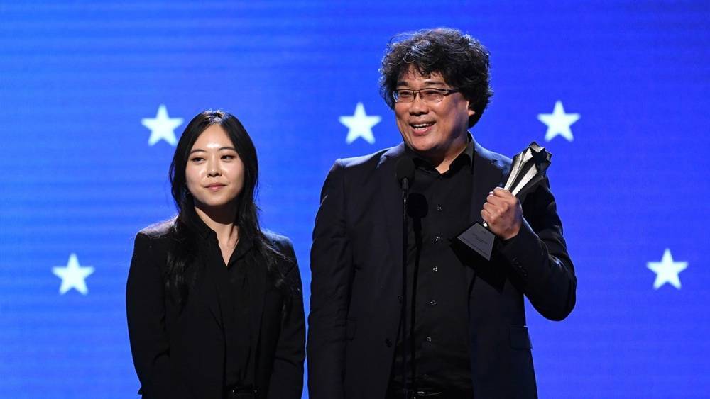 Bong Joon-Ho and Sam Mendes Win Best Director in Shocking Tie at 2020 Critics' Choice Awards - www.etonline.com