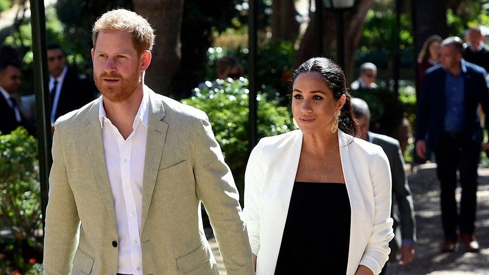 Meghan Markle Prince Harry Might Have to Give Up Their Royal Titles to Survive in America - stylecaster.com