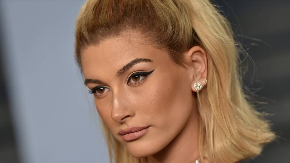 Hailey Baldwin Claps Back at Twitter Users Trolling Justin Bieber’s Lyme Disease Diagnosis - stylecaster.com
