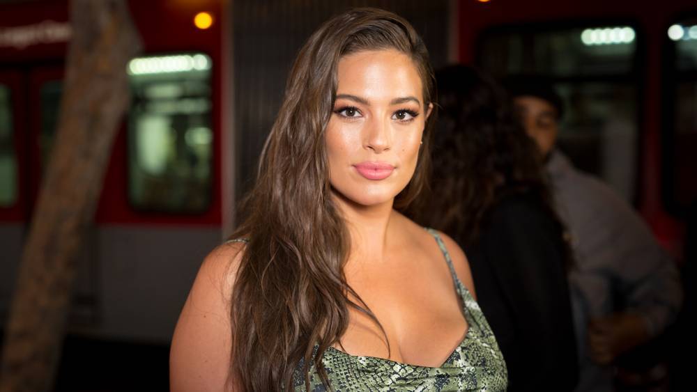 Ashley Graham Is Hot Mama Goals in These Nude Pregnancy Photos - stylecaster.com